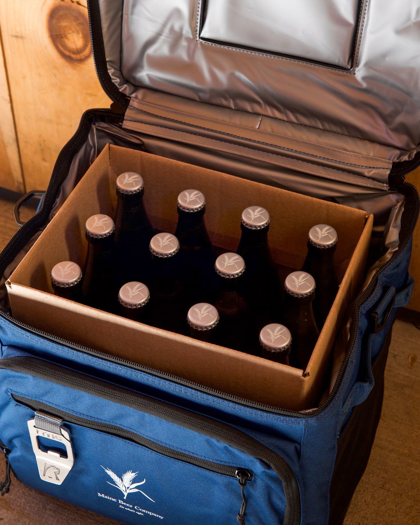 R-TIC Rolling Cooler Bag